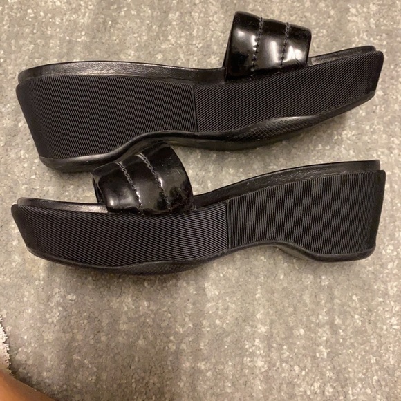 Prada sandals - Picture 3 of 5